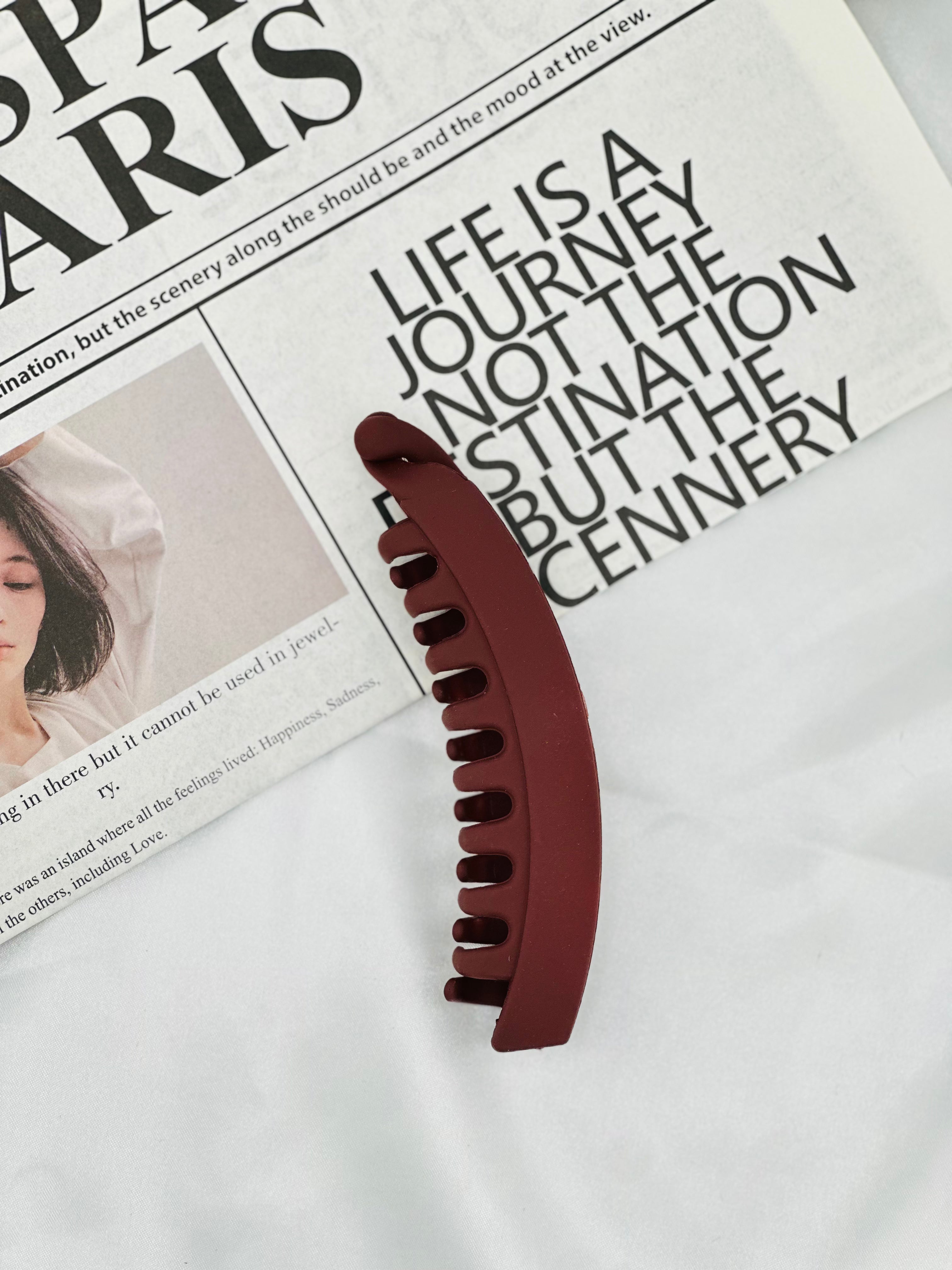 Straight banana Clip