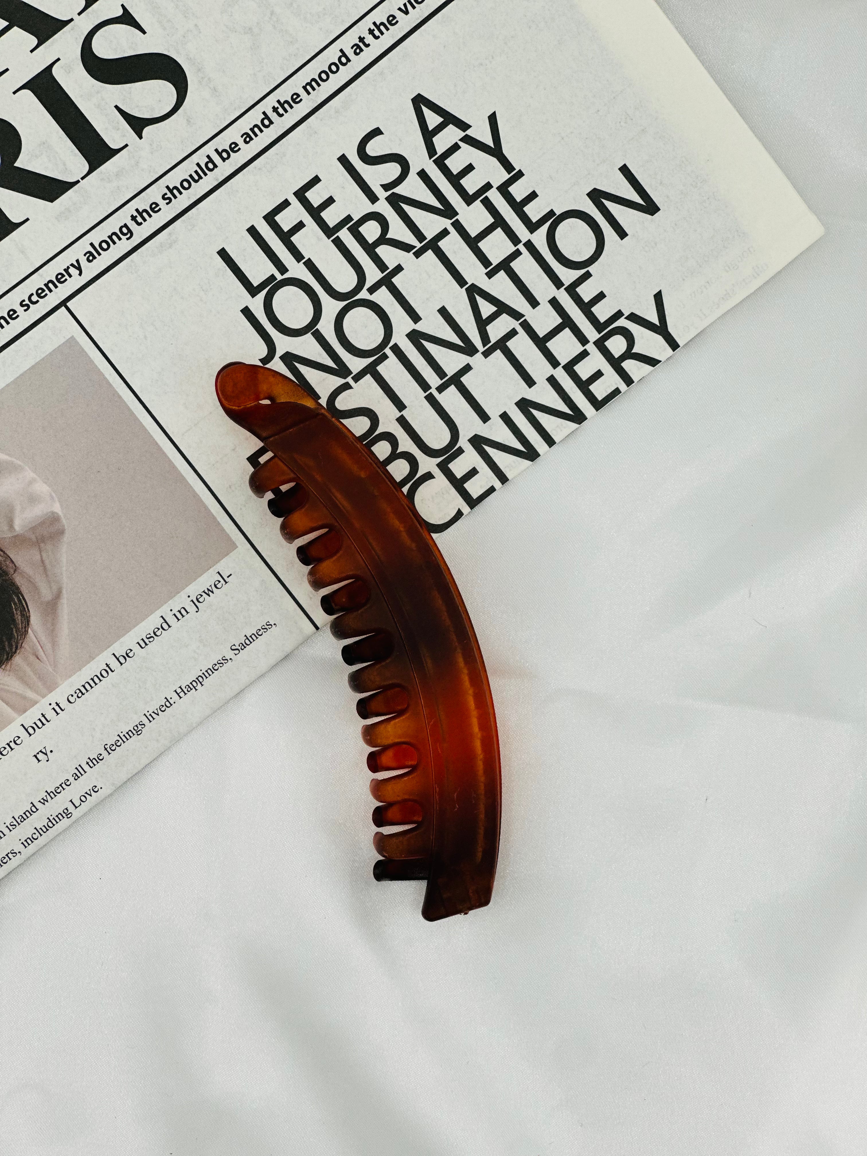 Straight banana Clip