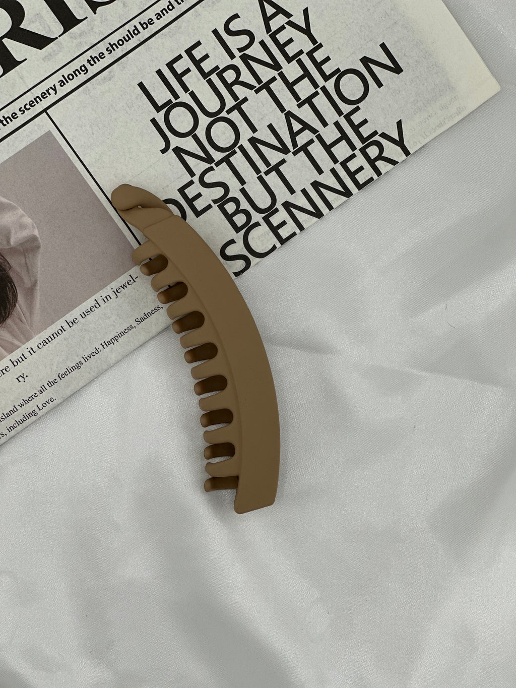 Straight banana Clip