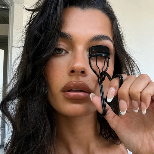 Lash drama in black