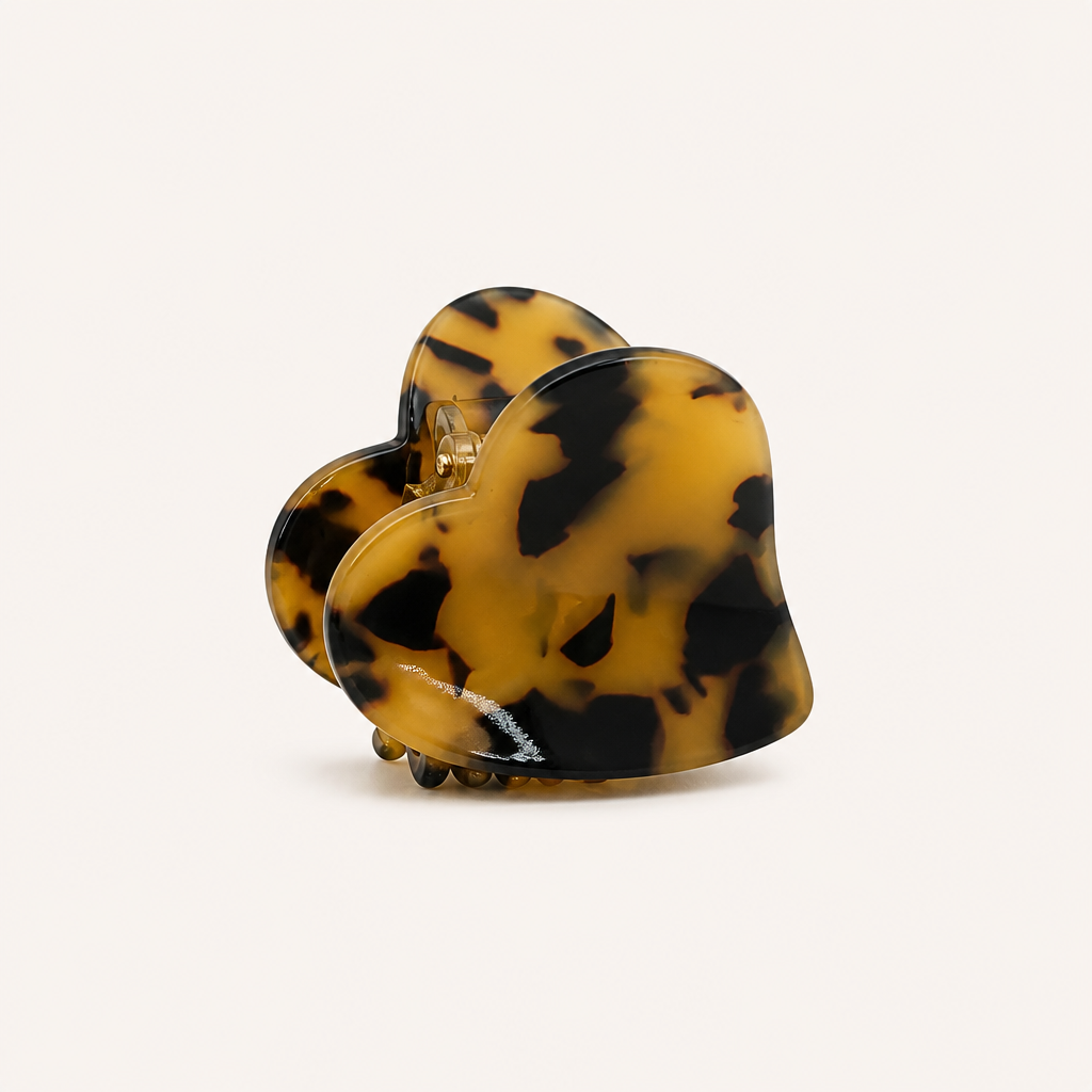 Bite me in amber