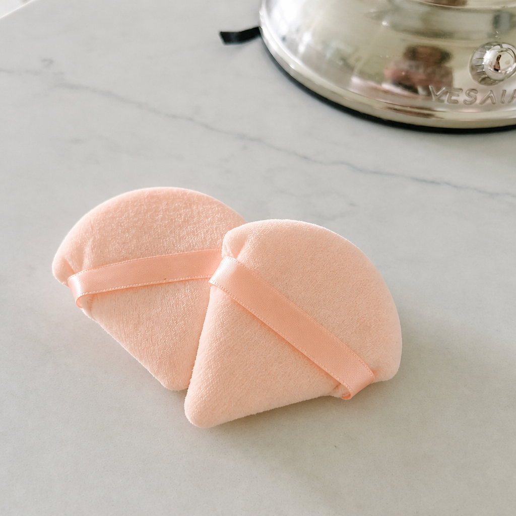 The puff thing in peach